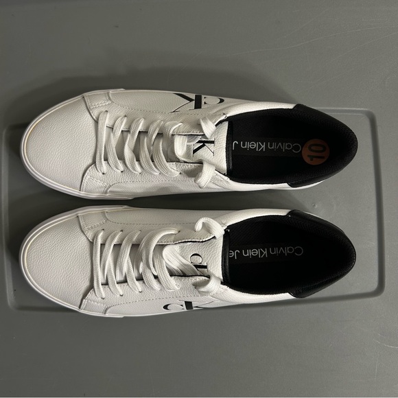 Calvin Klein Men\'s White Sneakers